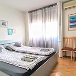Lägenhet Maya's Place