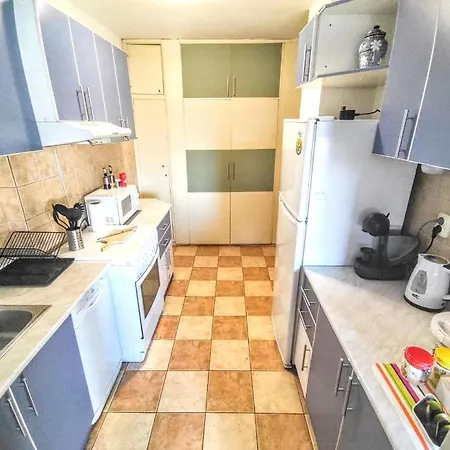 Maya's Place דירה