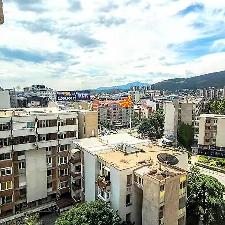 Maya's Place Апартаменти